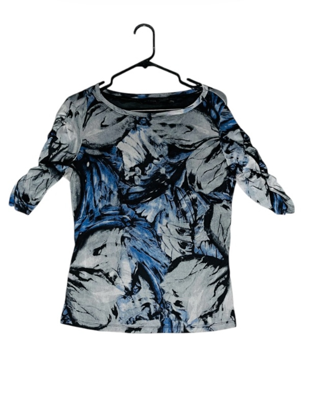 Investments Blue Black White Abstract Floral Blouse - Picture 4 of 8